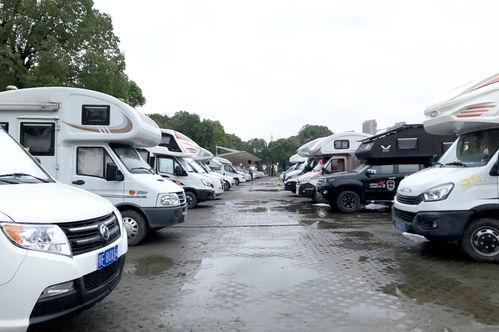 国产重卡房车旅游视频,国产重卡房车带你畅游全国美景