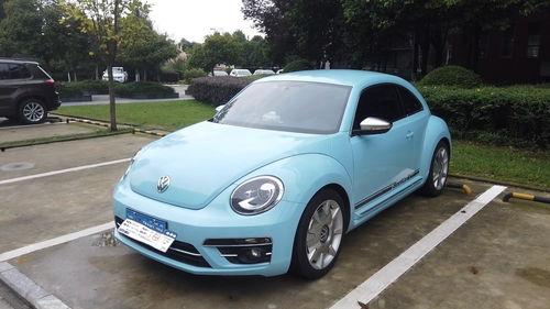 大学教授开国产车视频